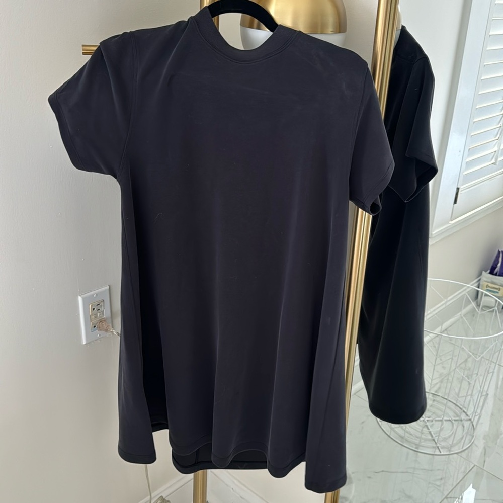 Lululemon exercise dress. Size 2. Runs big